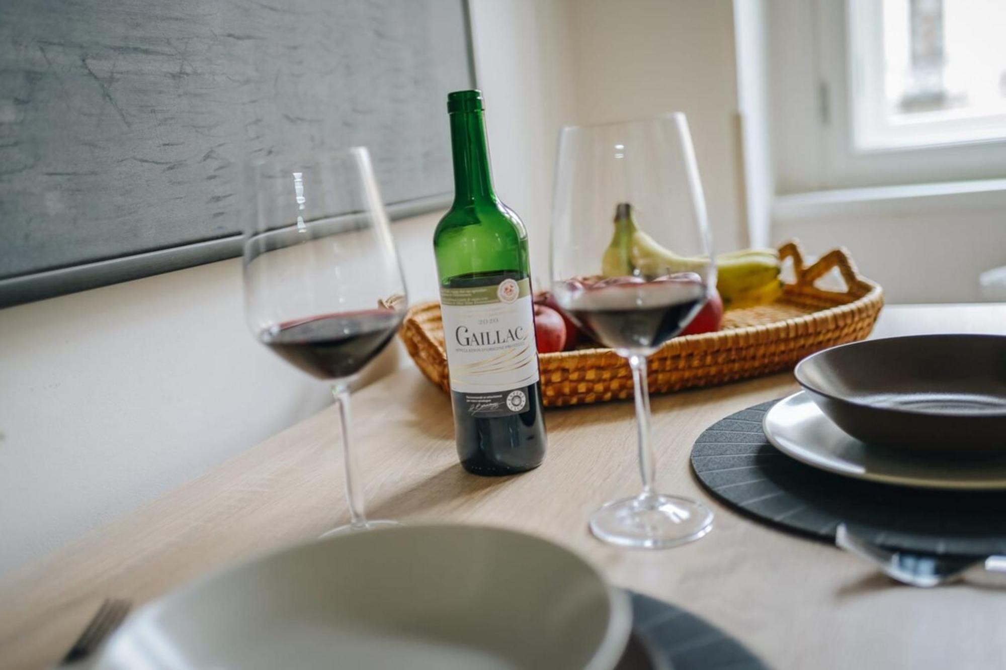 Cozy & Comfortable Apt Walking Anywhere You Want Sen Prague Ngoại thất bức ảnh