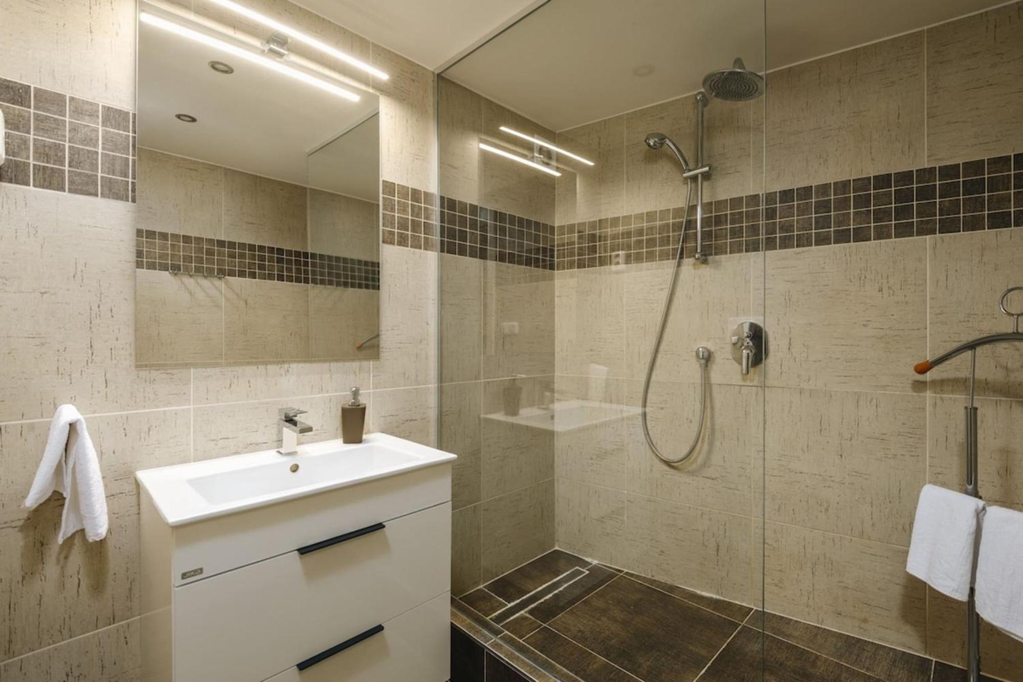 Cozy & Comfortable Apt Walking Anywhere You Want Sen Prague Ngoại thất bức ảnh